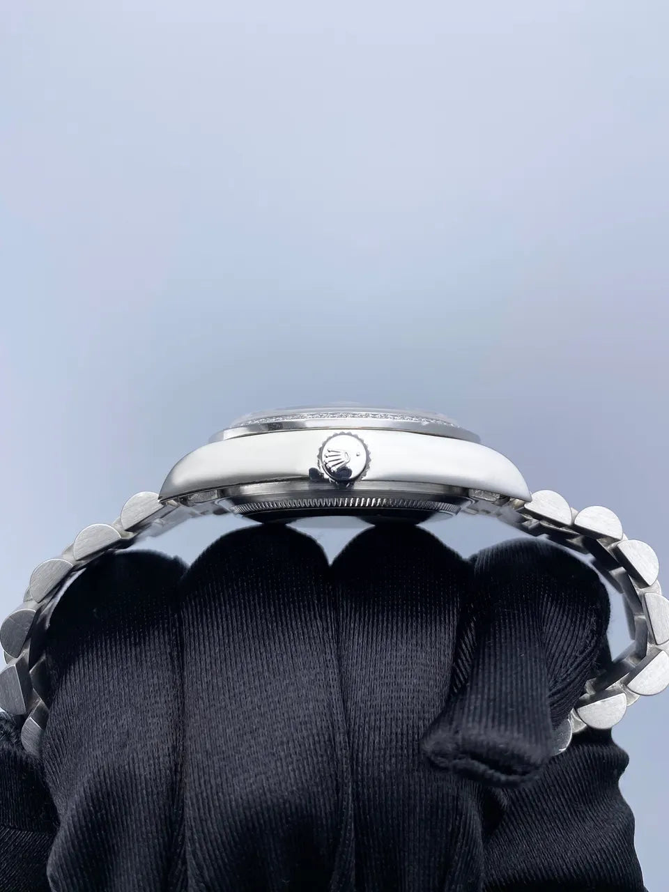day Rolex Silver Diamond Bezel - Hình 4